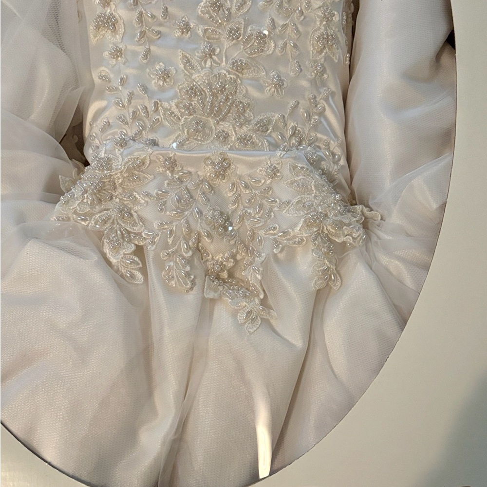 Bridal Keepsafe Box - Picture 5 of 10
